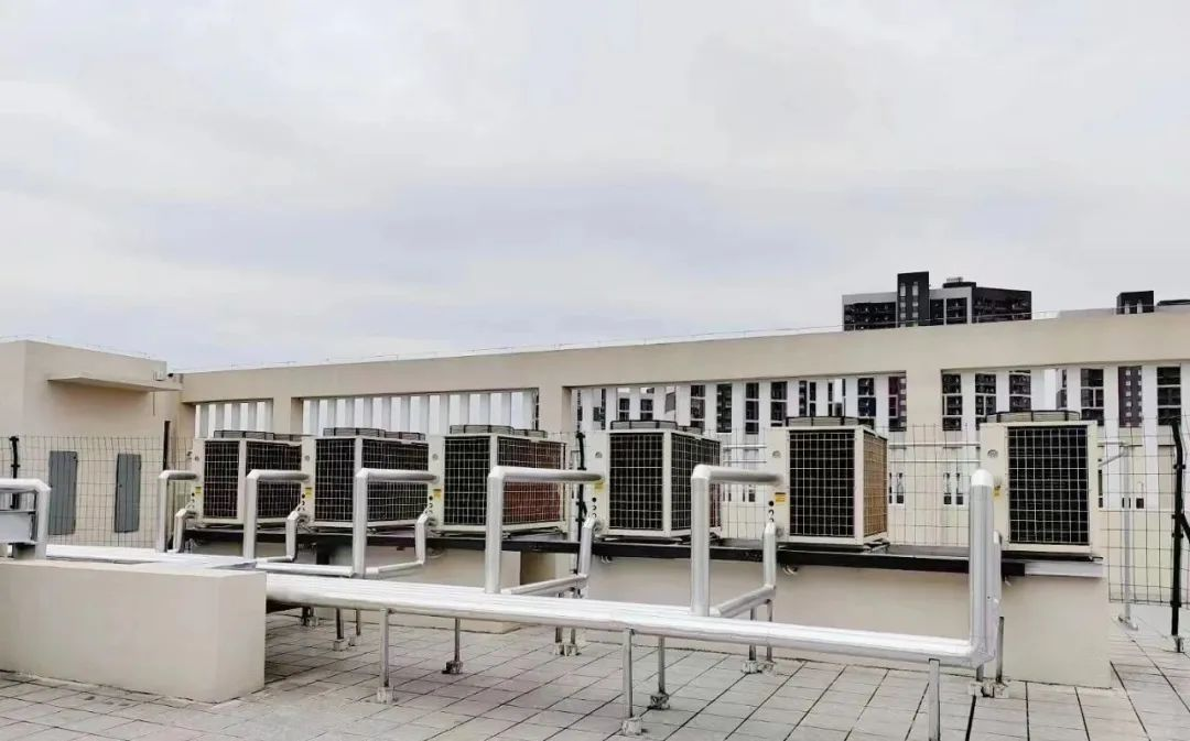 九州酷游空气能为学校高品质热水保驾护航